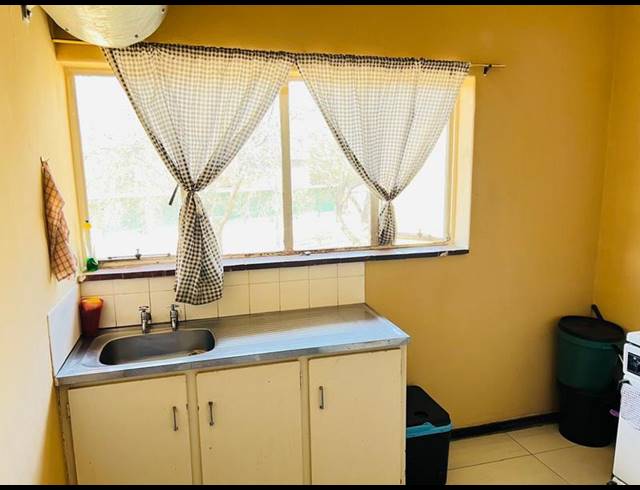 2 BEDROOM APARTMENT FOR SALE IN SASOLBURG